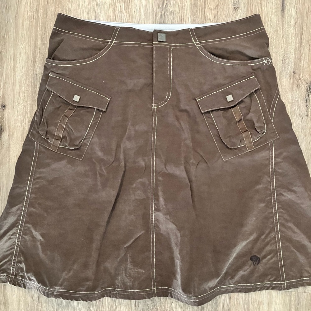 MOUNTAIN HARD WEAR La Rambla Skirt in Color Espresso. Size 8.